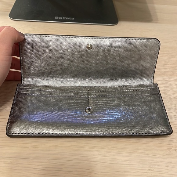 Michael kors wallet - Picture 2 of 4